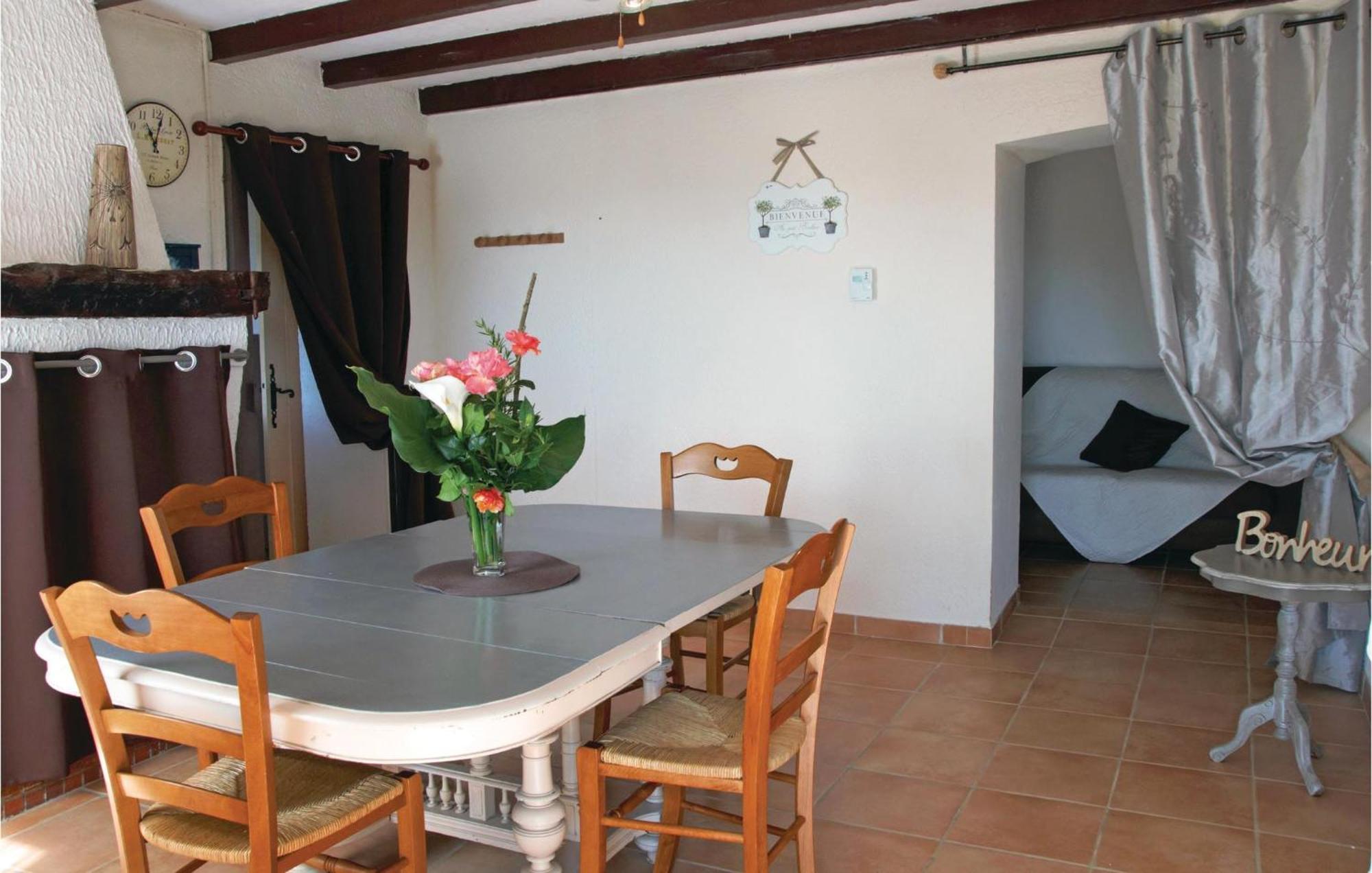 Gorgeous Home In Lavardac With Kitchen Extérieur photo